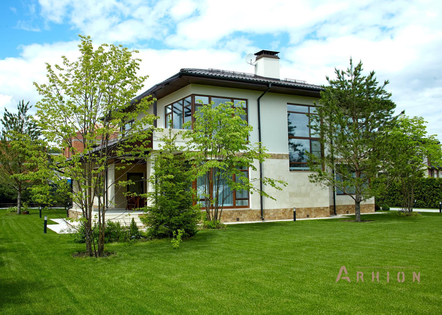 2. Проект двухэтажного дома в современном стиле с четырехскатной, gk-08, площадью - 252 кв c терассой, балконом